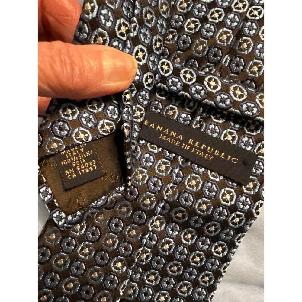 Men's 3.5 Inch Silk Tie Brown Blue Geometric‎ Medallion Italy Luxury Preppy